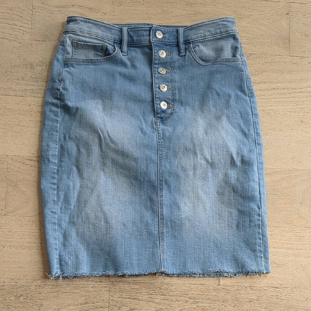 Banana Republic Denim Button-Front Skirt Size 6